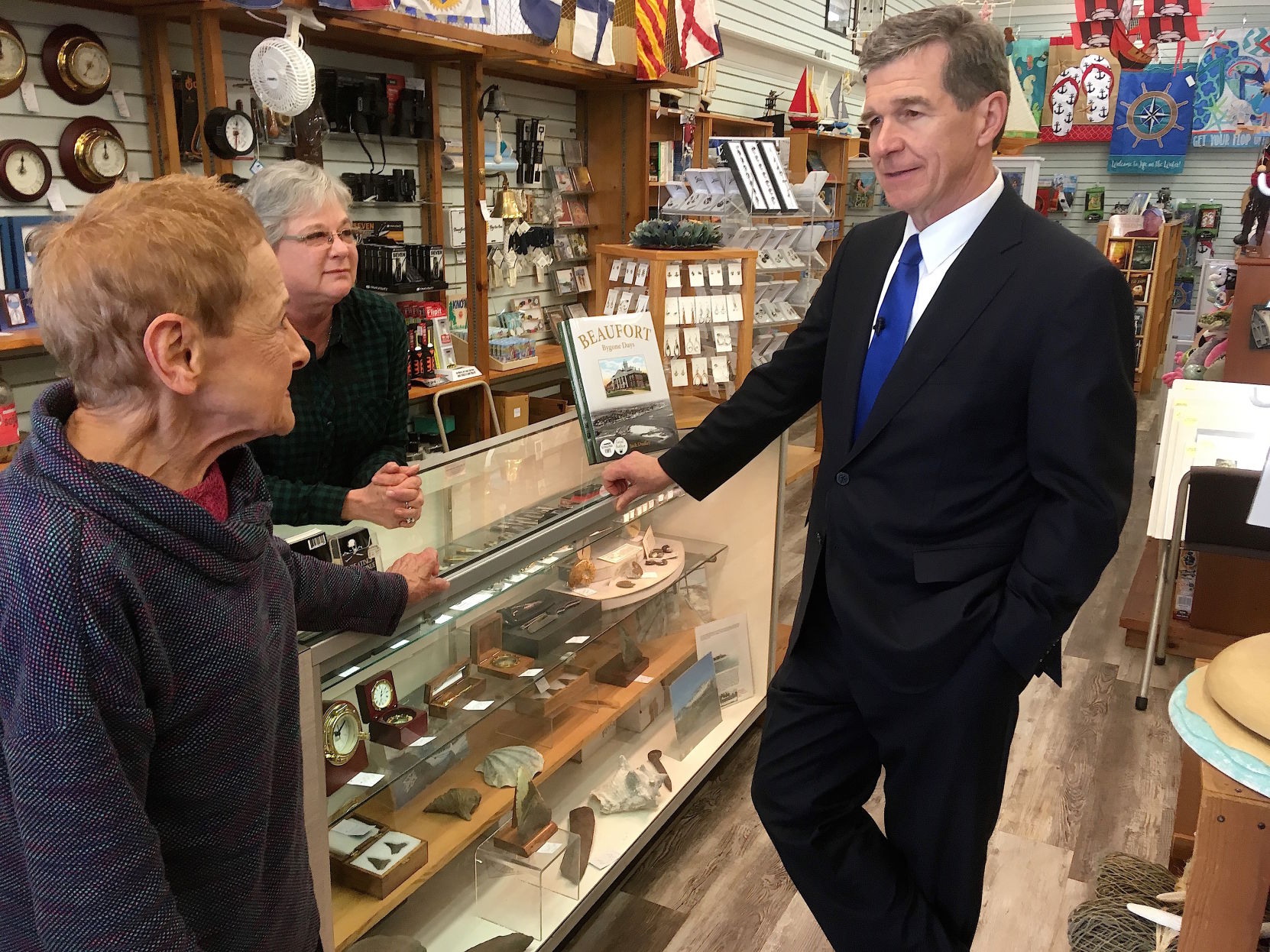 Governor visits area business